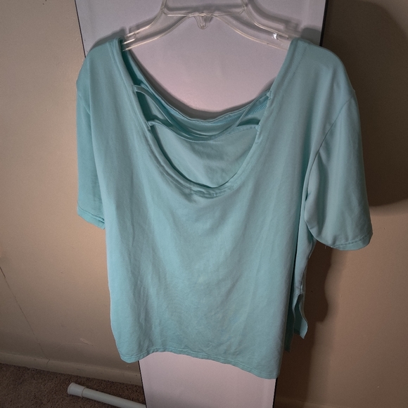 Shirt - Picture 3 of 4